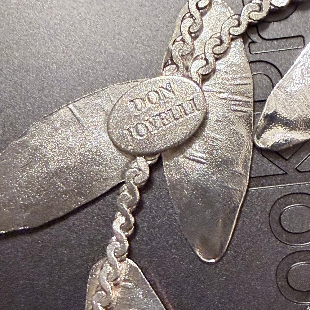 Don Joyelli Greek Handmade Hammered Phylion Leaf Necklace - Picture 4 of 7